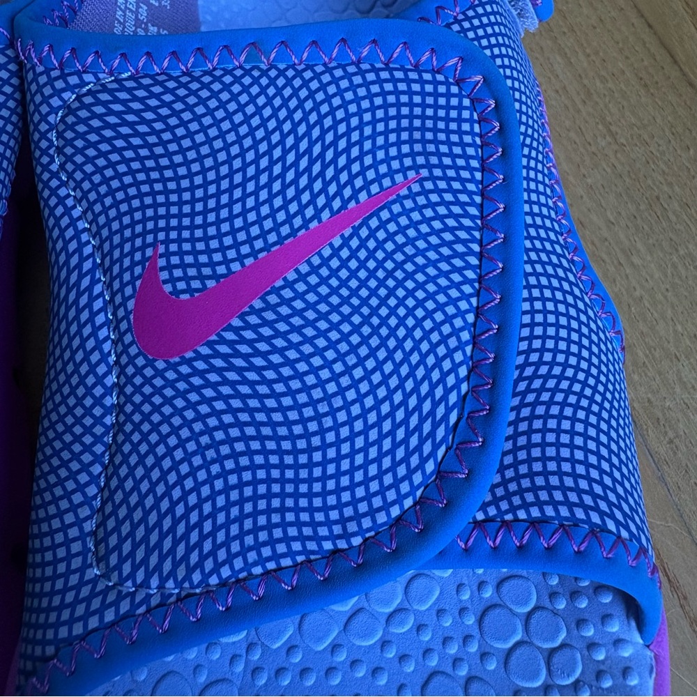 Nike Sunray Adjust 4 Sandals Shoes Hydrangeas Comet Blue Pink Youth Girls Size 3 - Picture 2 of 13
